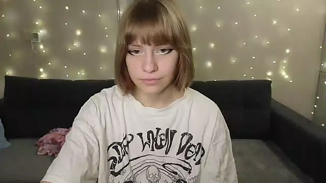 HermioneHHH online show from 12-19-24, 06:12