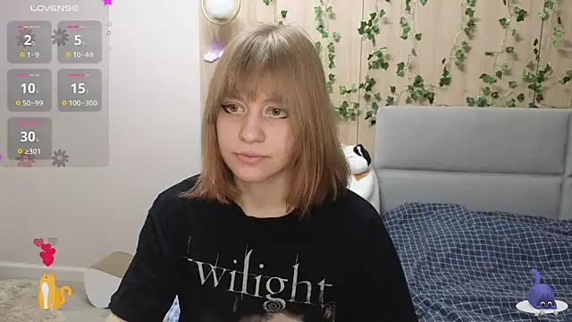 HermioneHHH online show from 03-22-25, 06:58