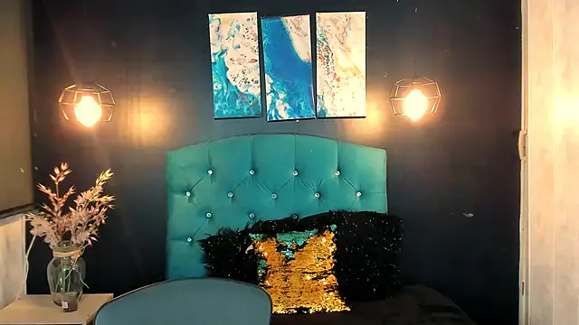 Snapshot of LiaCooper_ chatting on 12-05-24, 10:45 LiaCooper online show from 12-05-24, 10:45