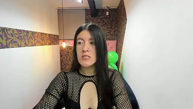 Snapshot of LiaCooper_ chatting on 03-19-25, 12:01 LiaCooper online show from 03-19-25, 12:01