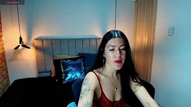 Snapshot of LiaCooper_ chatting on 07-15-26, 12:32 LiaCooper online show from 07-15-26, 12:32
