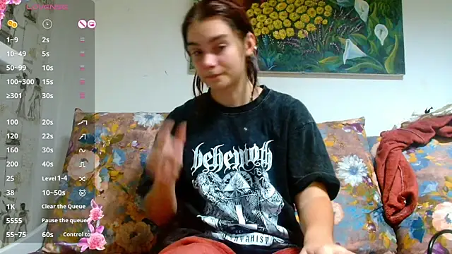 Snapshot of Sophie_Bell chatting on 12-08-24, 07:00 Sophie Bell online show from 12-08-24, 07:00