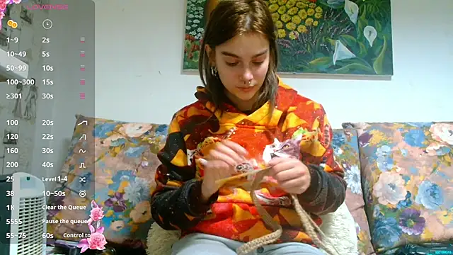 Snapshot of Sophie_Bell chatting on 01-03-25, 10:29 Sophie Bell online show from 01-03-25, 10:29