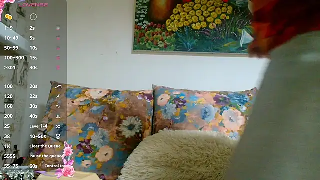 Snapshot of Sophie_Bell chatting on 01-04-25, 10:24 Sophie Bell online show from 01-04-25, 10:24
