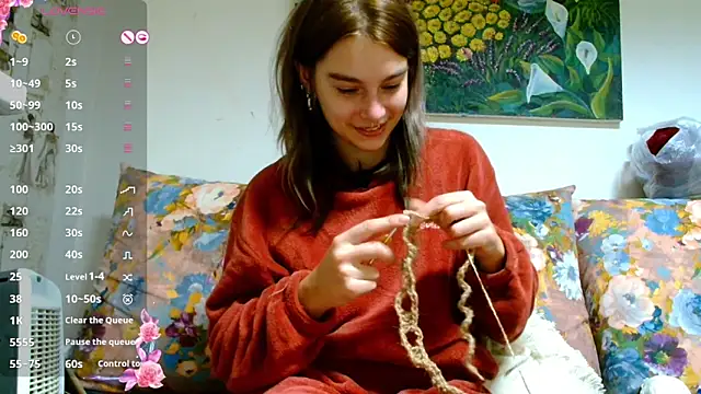 Snapshot of Sophie_Bell chatting on 01-11-25, 08:21 Sophie Bell online show from 01-11-25, 08:21