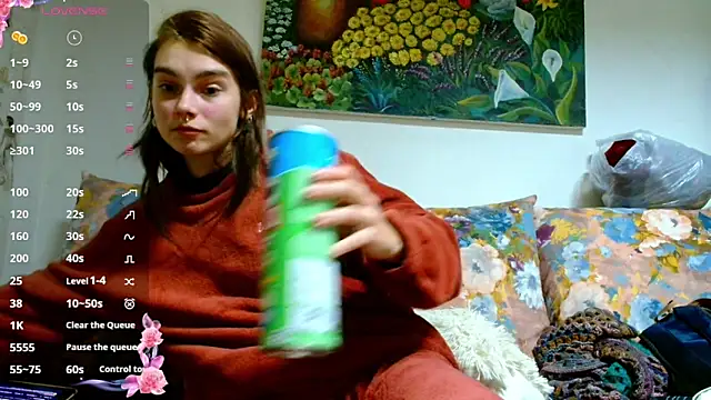 Snapshot of Sophie_Bell chatting on 01-12-25, 08:47 Sophie Bell online show from 01-12-25, 08:47