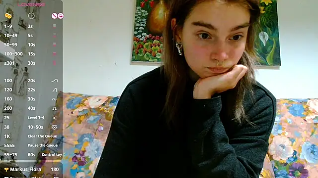 Snapshot of Sophie_Bell chatting on 01-15-25, 09:09 Sophie Bell online show from 01-15-25, 09:09