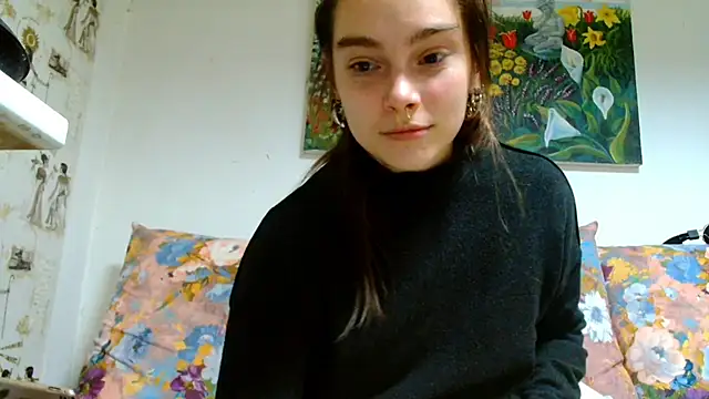 Snapshot of Sophie_Bell chatting on 01-17-25, 11:51 Sophie Bell online show from 01-17-25, 11:51