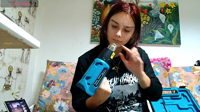 Snapshot of Sophie_Bell chatting on 01-29-25, 05:24 Sophie Bell online show from 01-29-25, 05:24