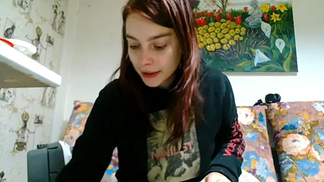 Snapshot of Sophie_Bell chatting on 02-26-25, 06:00 Sophie Bell online show from 02-26-25, 06:00