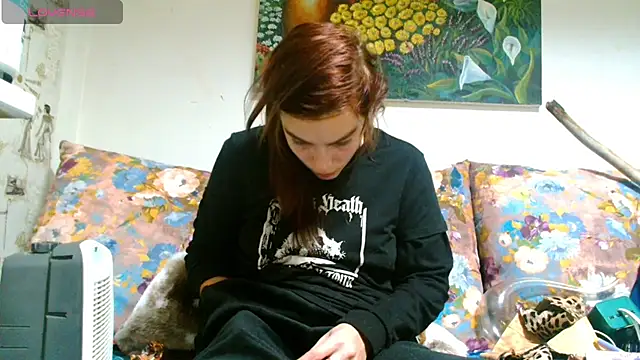 Snapshot of Sophie_Bell chatting on 03-14-25, 10:38 Sophie Bell online show from 03-14-25, 10:38