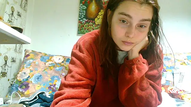 Snapshot of Sophie_Bell chatting on 03-16-25, 04:56 Sophie Bell online show from 03-16-25, 04:56