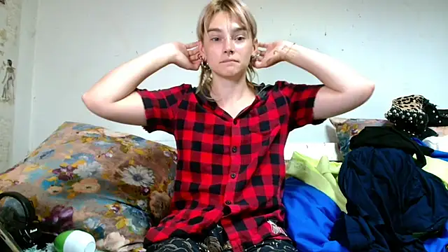 Sophie Bell online show from 06-23-26, 05:22
