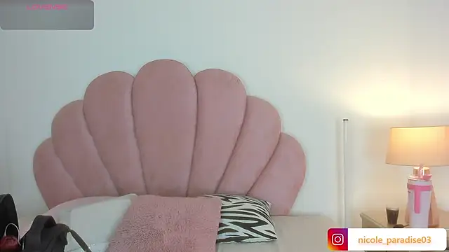 Nicole Paradise online show from 07-04-26, 02:01