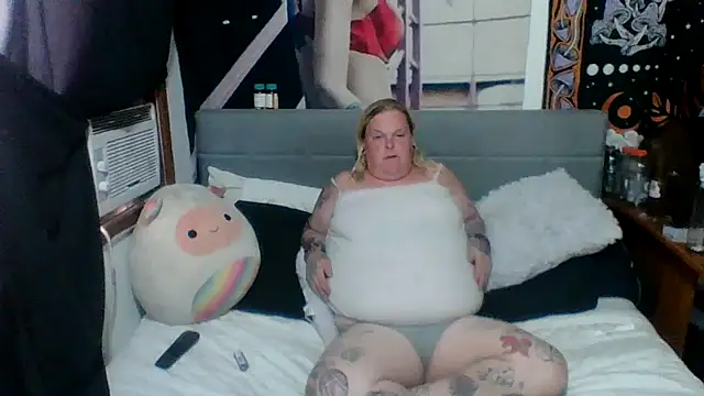 Trans Girl next door420 online show from 07-02-26, 10:27