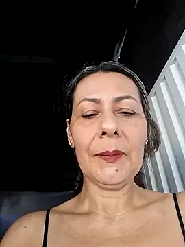 Mia-funny20 online show from 12-22-25, 09:01