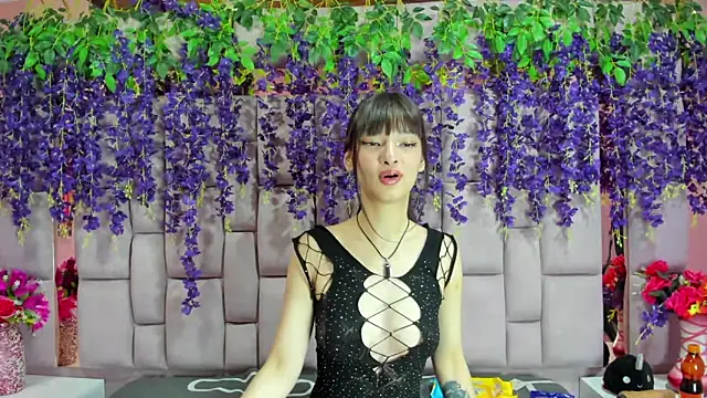 Snapshot of Aurora_18 chatting on 01-30-25, 09:14 Aurora 18 online show from 01-30-25, 09:14