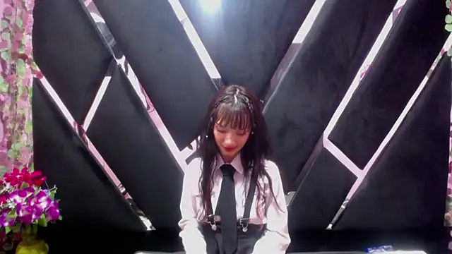 Snapshot of Aurora_18 chatting on 03-06-25, 12:21 Aurora 18 online show from 03-06-25, 12:21