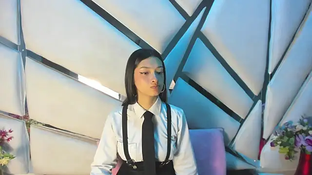 Aurora 18 online show from 02-21-26, 03:02