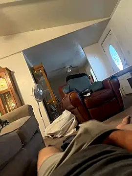 Snapshot of Jayare95 chatting on 11-21-25, 05:11 Jayare95 online show from 11-21-25, 05:11