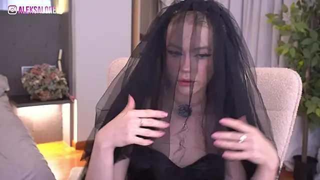 LexieLoree online show from 07-19-26, 03:10