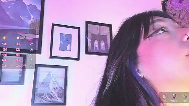 Snapshot of Akari1_Mischief chatting on 05-31-26, 04:09 Akari1 Mischief online show from 05-31-26, 04:09