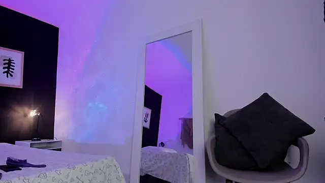 VioletPaket online show from 02-06-25, 09:17