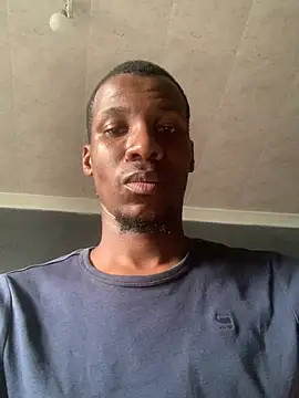 Snapshot of DManL chatting on 01-15-26, 06:51 DManL online show from 01-15-26, 06:51