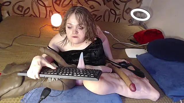 MiniNatalie online show from 02-09-25, 08:33