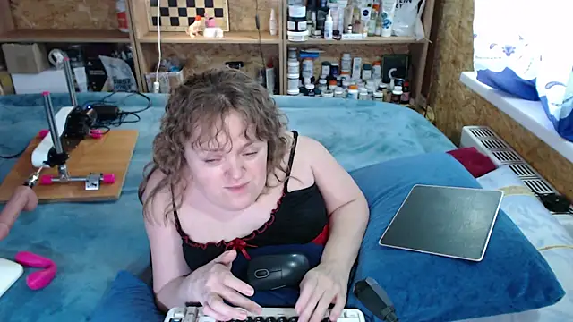 MiniNatalie online show from 10-02-25, 11:28