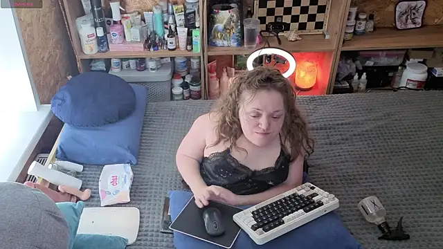 MiniNatalie online show from 04-02-26, 07:17