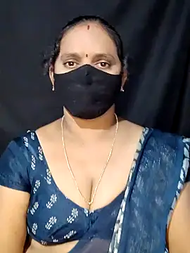 Snapshot of vintage-vibs chatting on 02-18-25, 04:15 vintage-vibs online show from 02-18-25, 04:15