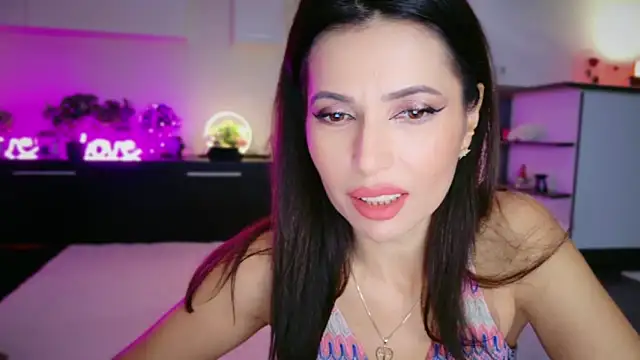 MissSmiley26 online show from 12-19-25, 09:11