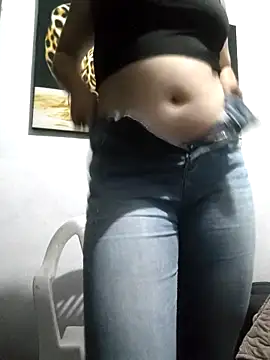 dulccemaria24 online show from 04-21-26, 02:51