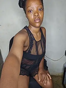 Snapshot of curvysexybody chatting on 06-11-26, 11:25 curvysexybody online show from 06-11-26, 11:25