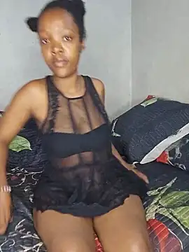 Snapshot of curvysexybody chatting on 06-12-26, 11:31 curvysexybody online show from 06-12-26, 11:31
