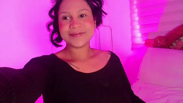 Snapshot of Beamber_ chatting on 12-02-25, 11:15 Beamber online show from 12-02-25, 11:15