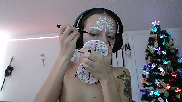 Eloise-brown online show from 12-08-24, 09:19