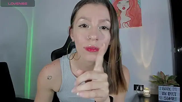 roxanne jones1 online show from 04-18-26, 07:58