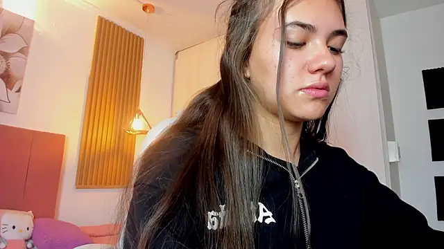 mia nevaeh online show from 01-21-25, 10:08