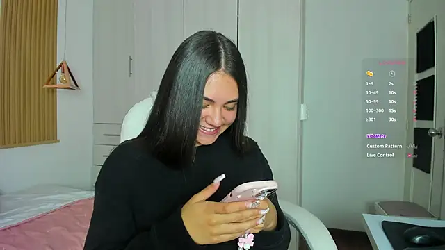 mia nevaeh online show from 10-12-25, 08:08