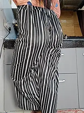 Manpreet kaur21 online show from 02-22-25, 01:13