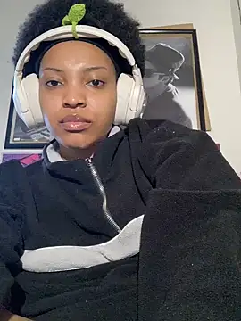 KimiAqua online show from 02-24-25, 06:04