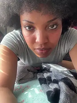 KimiAqua online show from 03-11-25, 09:04