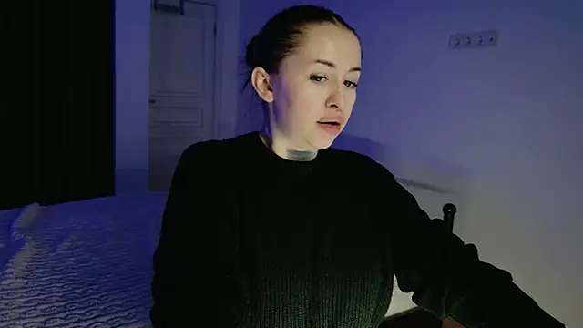 VioletCatt online show from 11-28-25, 06:49