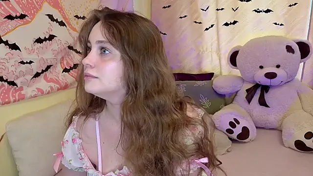 Snapshot of Sellya_Houston chatting on 11-25-25, 09:20 Sellya Houston online show from 11-25-25, 09:20