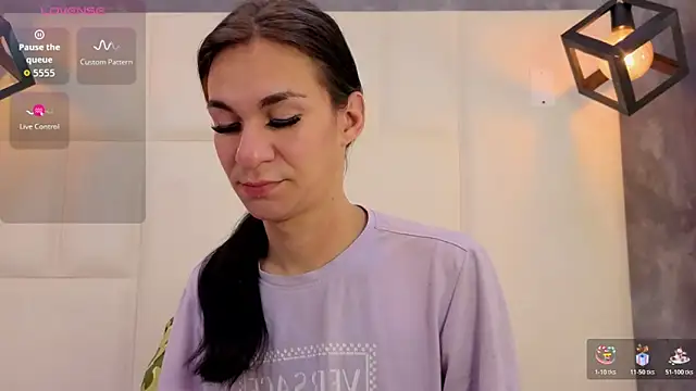 Mia thompson 19 online show from 03-28-26, 01:11