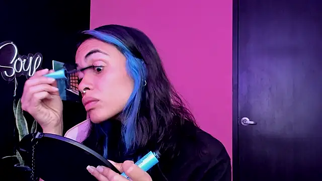 Juanadearco5 online show from 10-26-25, 05:52