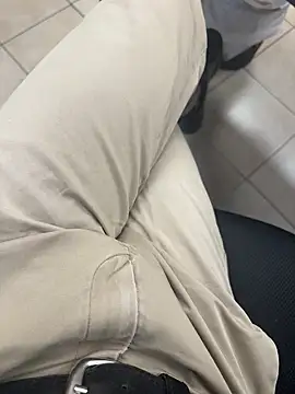 Snapshot of hotisraeli chatting on 02-10-25, 12:39 hotisraeli online show from 02-10-25, 12:39