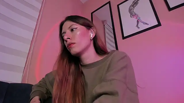 Snapshot of SensualJane2 chatting on 06-19-26, 03:11 SensualJane2 online show from 06-19-26, 03:11